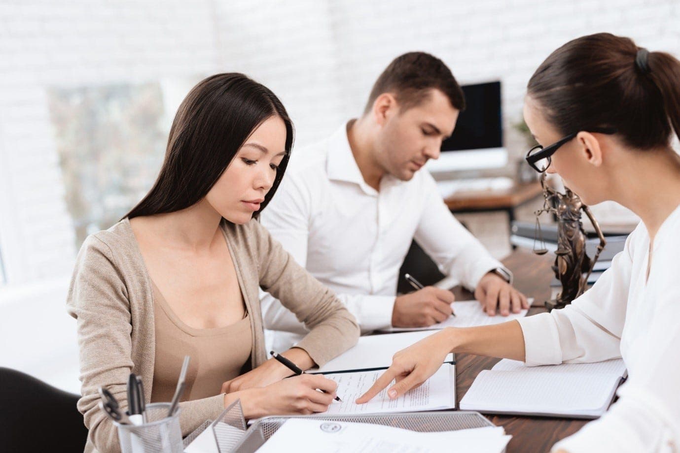Why Smart Agencies Buy LinkedIn Profiles to Boost Appointments