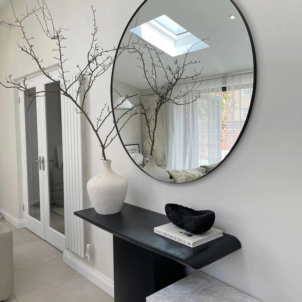 Elegant Round Mirror Collection for Modern Living Spaces