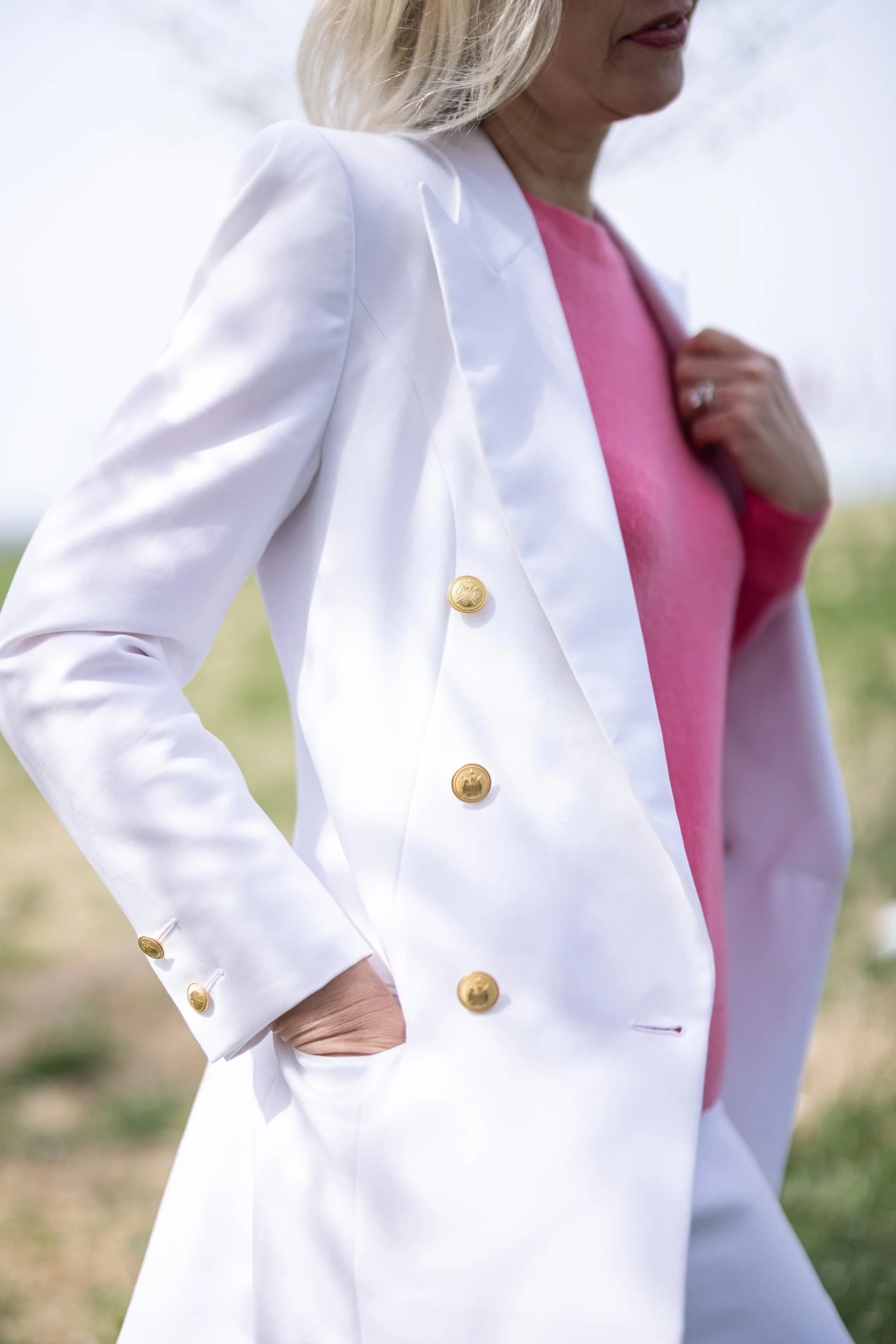 HOW CUSTOM SUITS FOR WOMEN CAN TRANSFORM YOUR STYLE