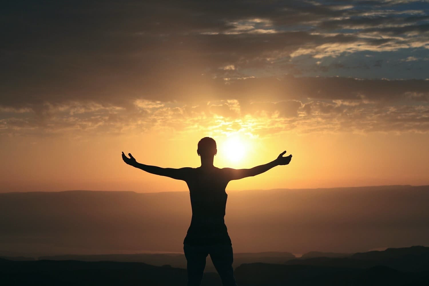 Choose Experiences Over Things: Wisdom and Quotes for a Happier You