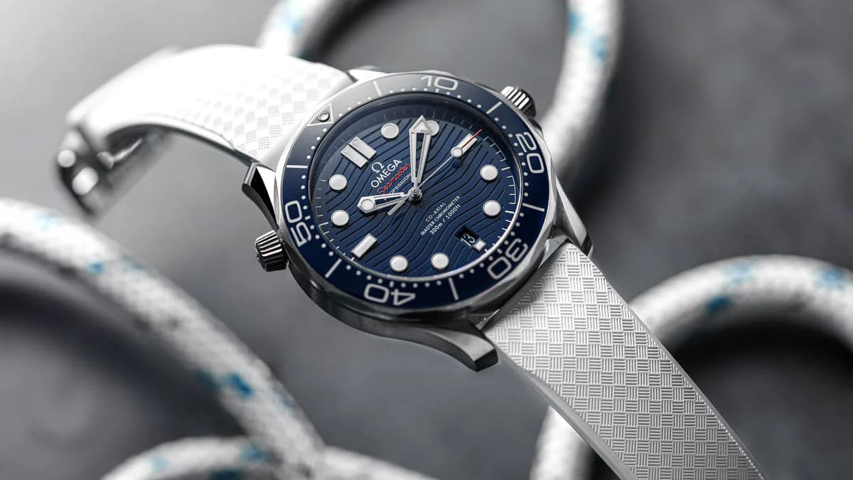 Patek Philippe Owners Love This Luxurious rubber strap