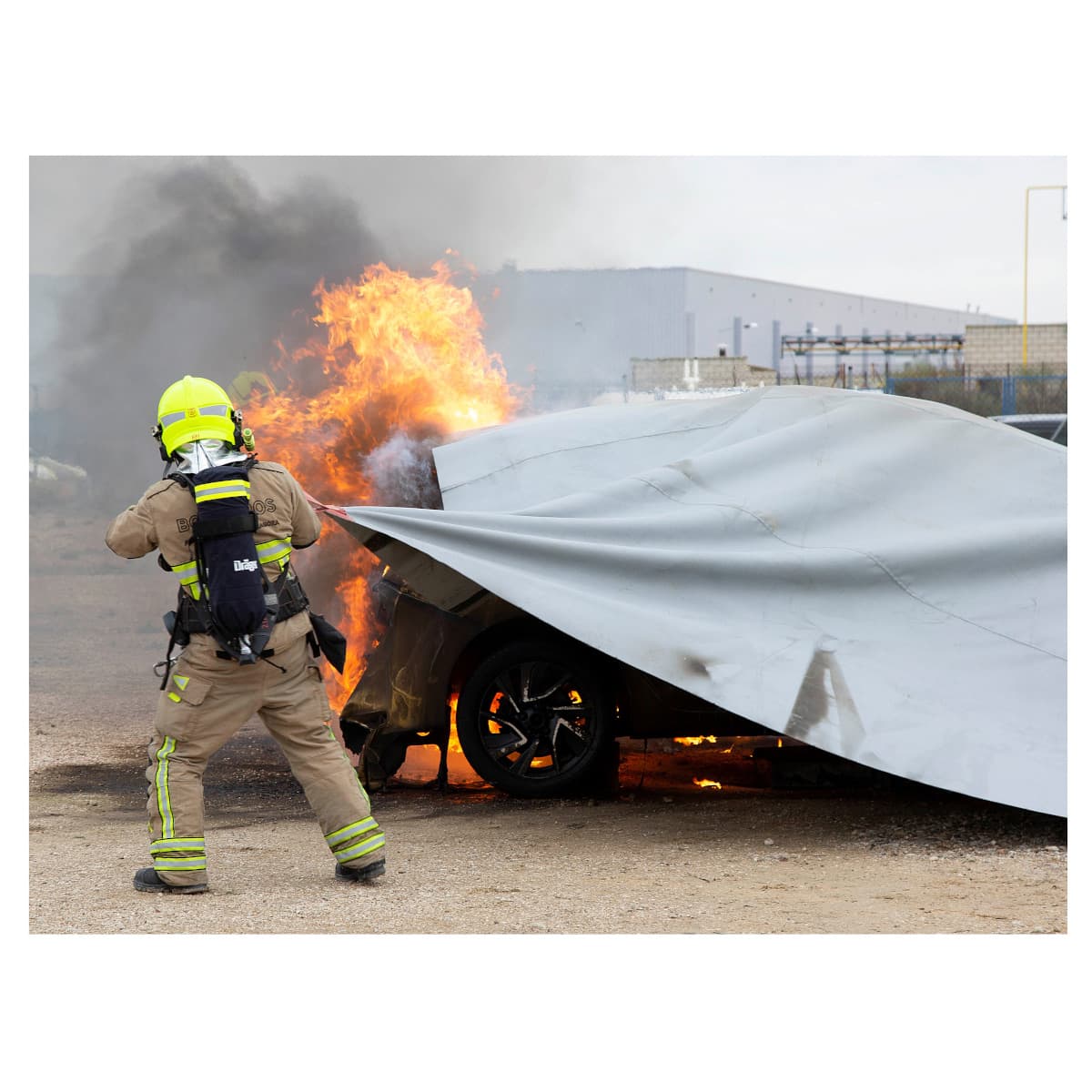 Heavy-Duty Car Fire Blanket for Emergency Vehicle Fire Control