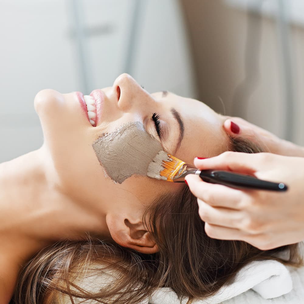 Experience the Best Hydrating Facial Treatment Queens NY Has to Offer