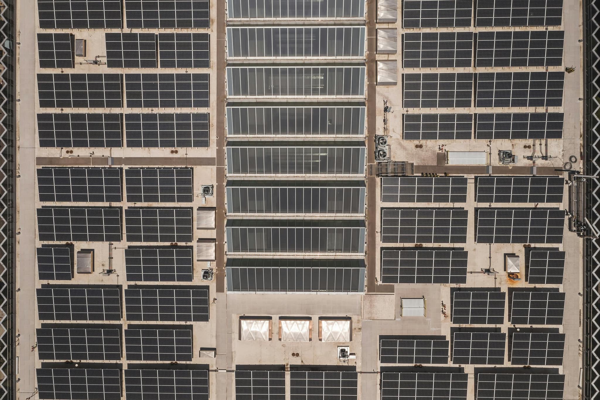 Solar Panels Northampton | Affordable Residential &amp; Commercial Solutions