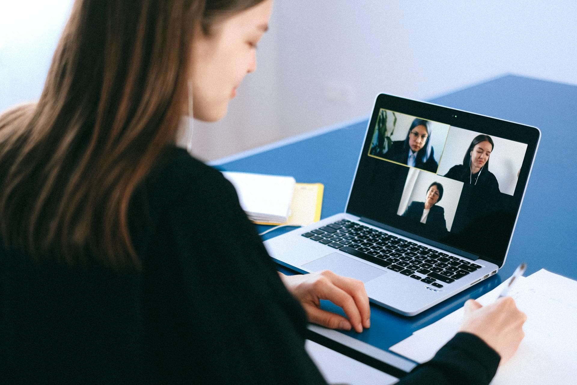 1v1 Chat – Connect Face to Face Instantly on TinyChat