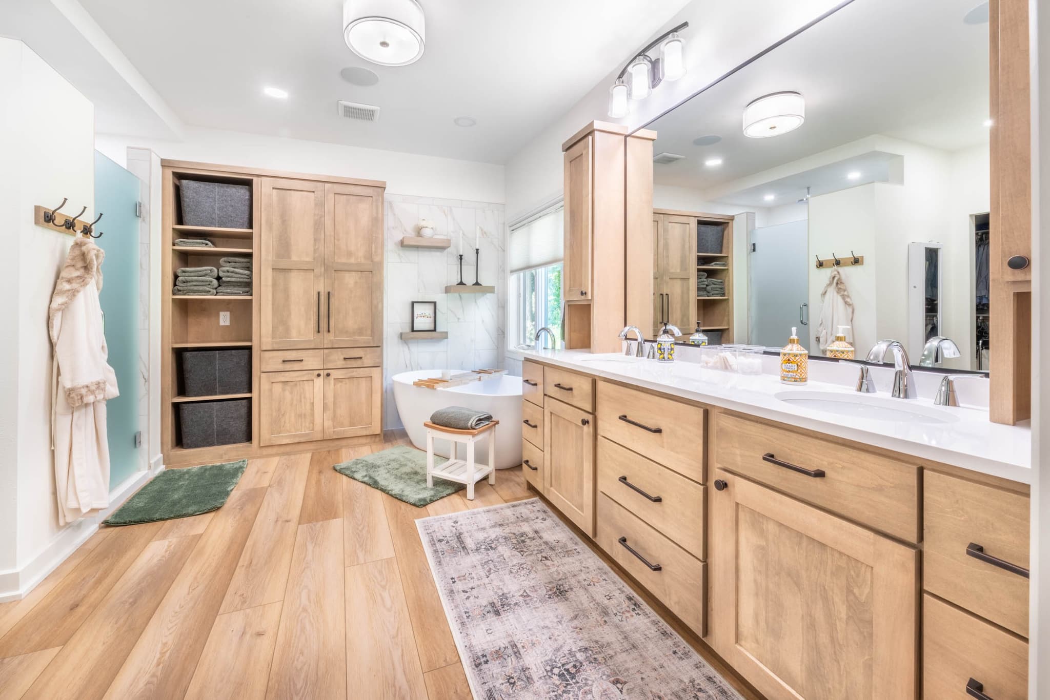 Expert Bathroom Remodeling for Modern and Stylish Homes