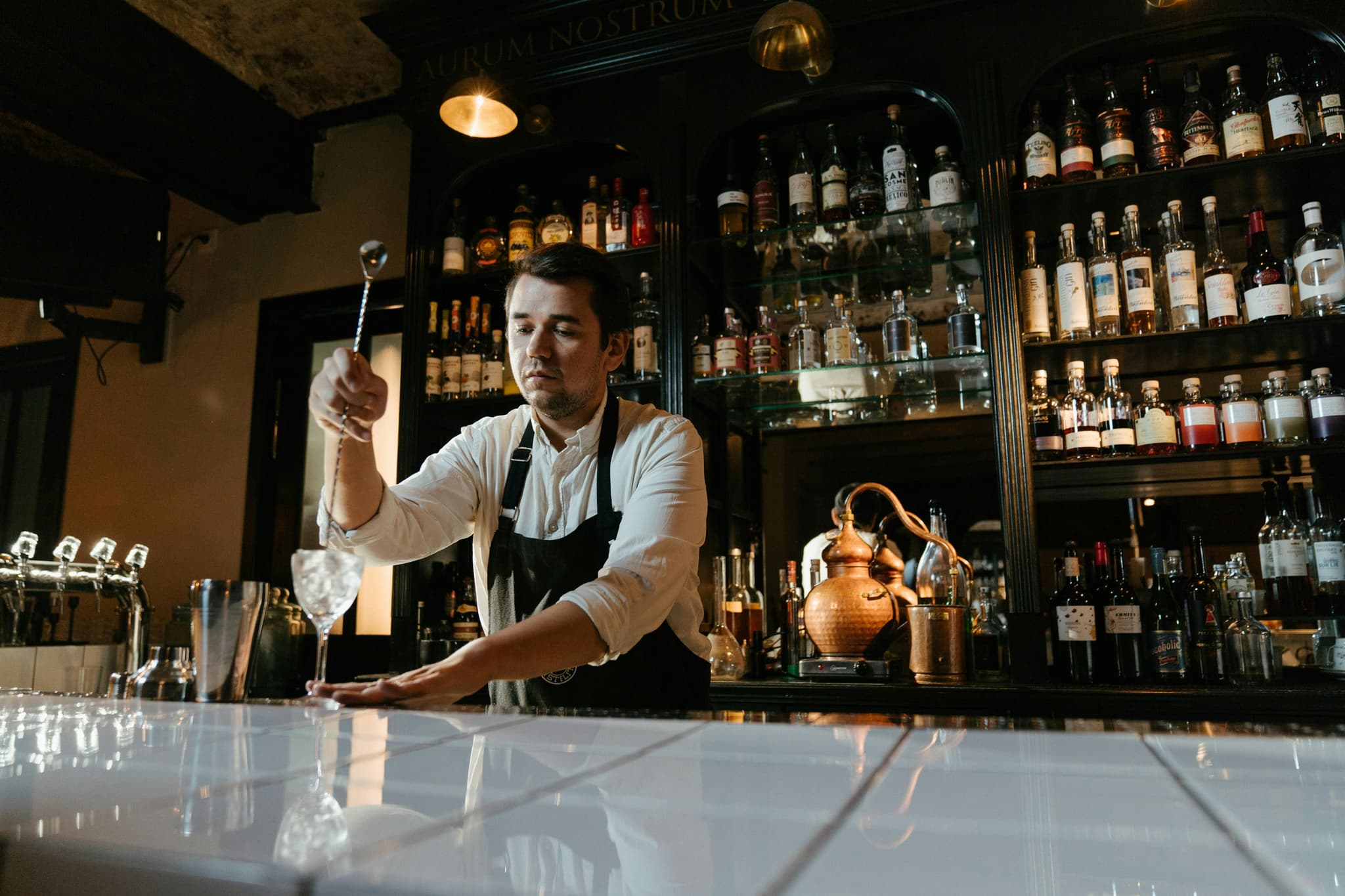 Impress Your Guests with a Custom Mobile Bar Service Experience