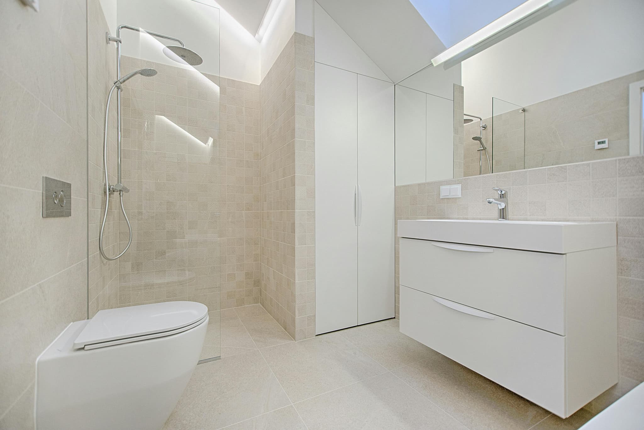 Experience Exceptional Service with Bathtub Refinishing & More