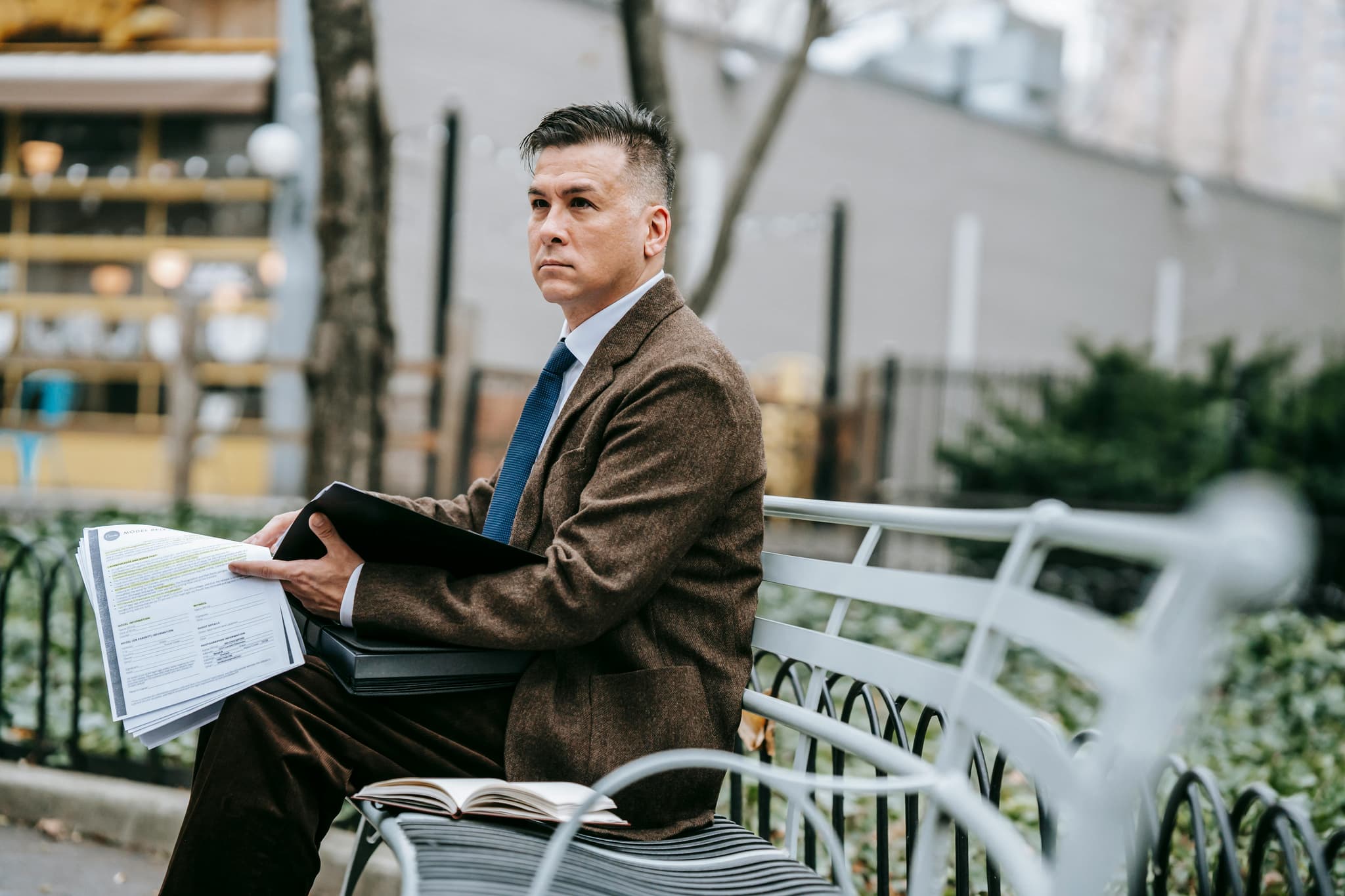 How a Purchasing Consultant Can Help Improve Your Procurement Strategy
