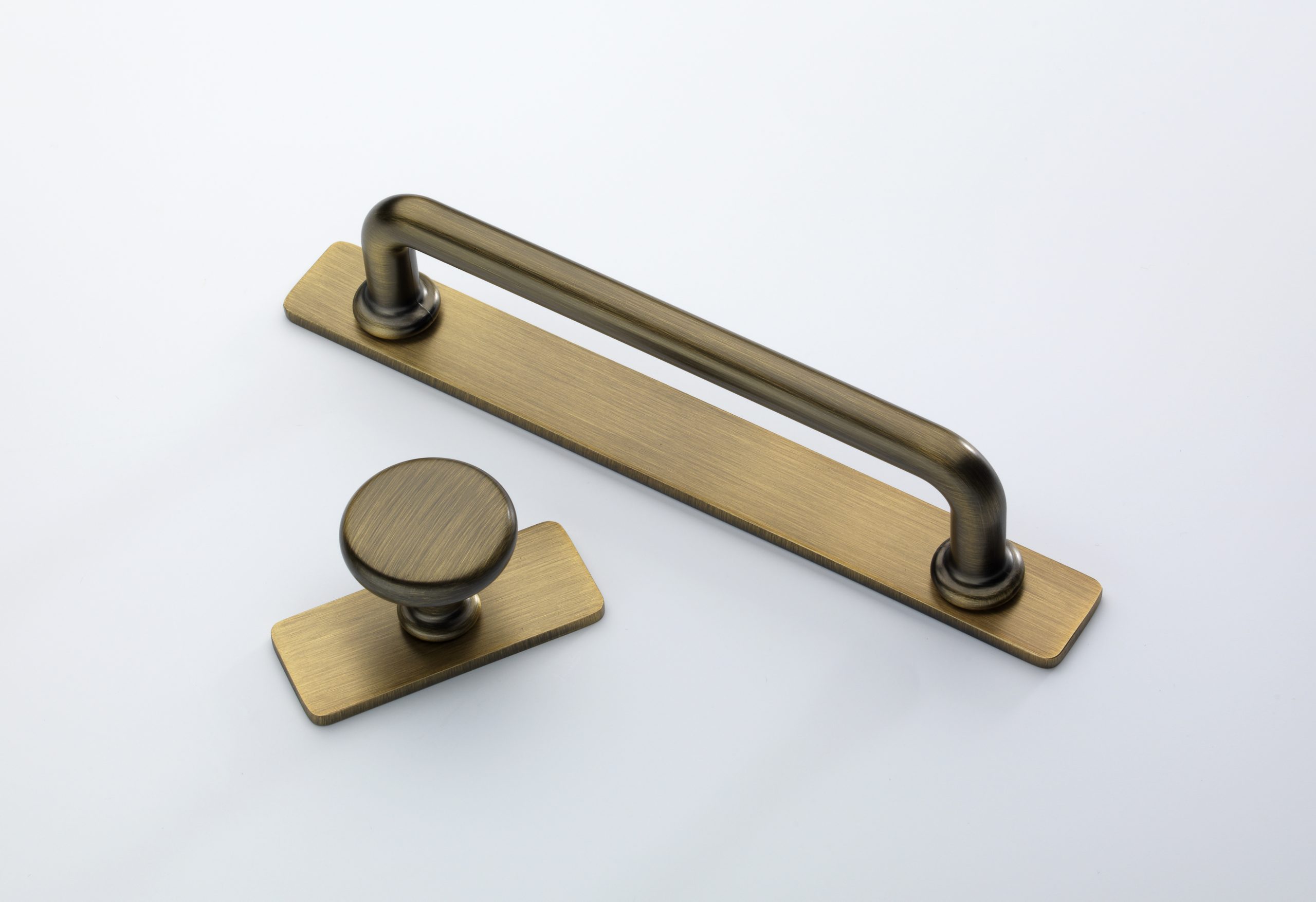 Shop Elegant Door Knobs – Free UK Delivery from Door Handle Company