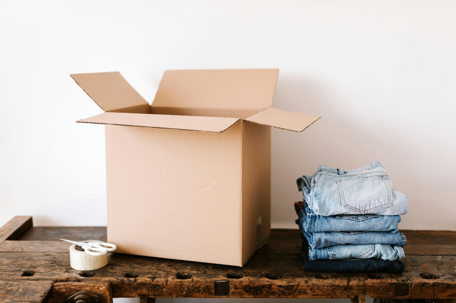 How Much Do Door to Door International Removals from the UK Cost?