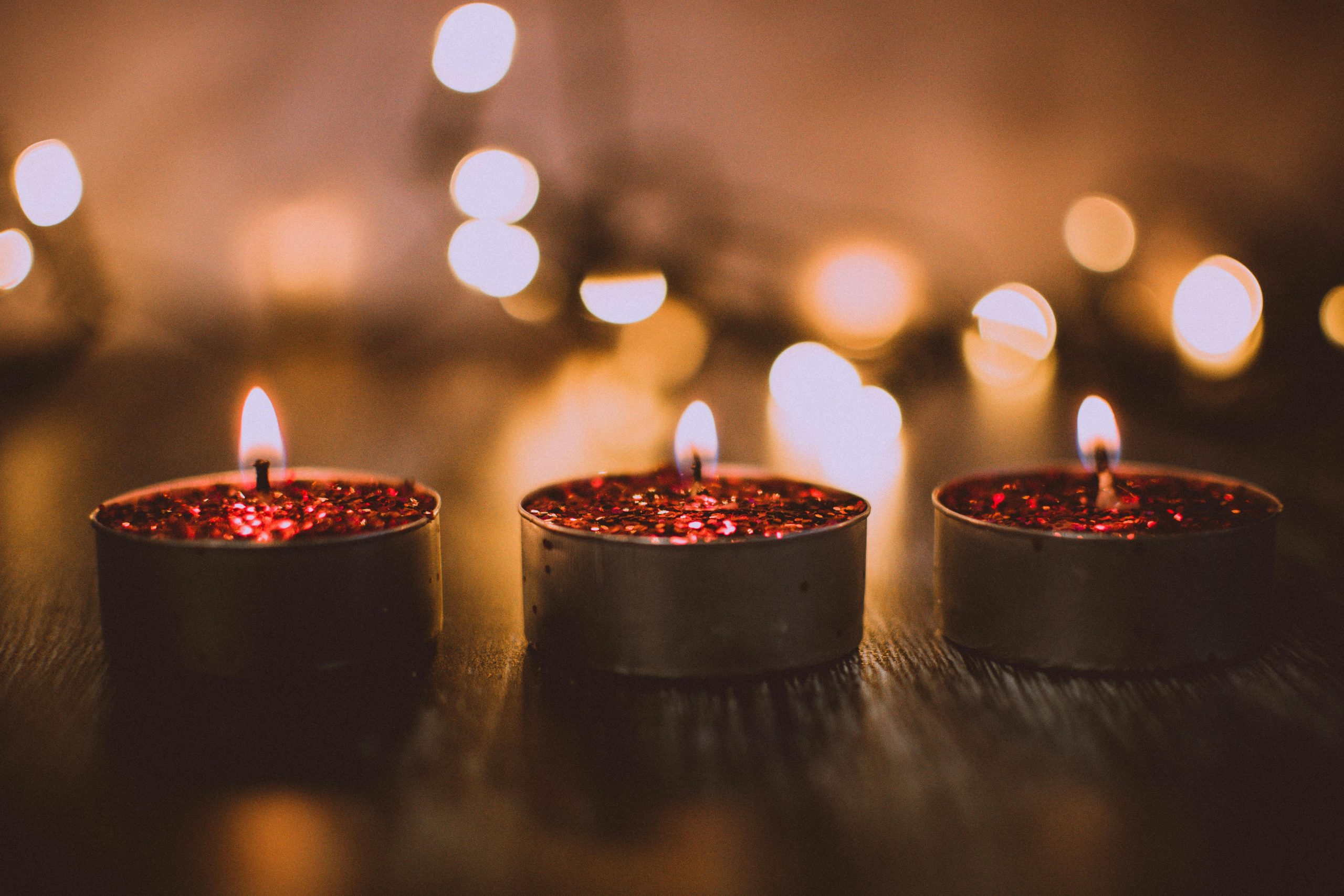 All-Natural Candles That Transform Your Home with Cozy Aromas