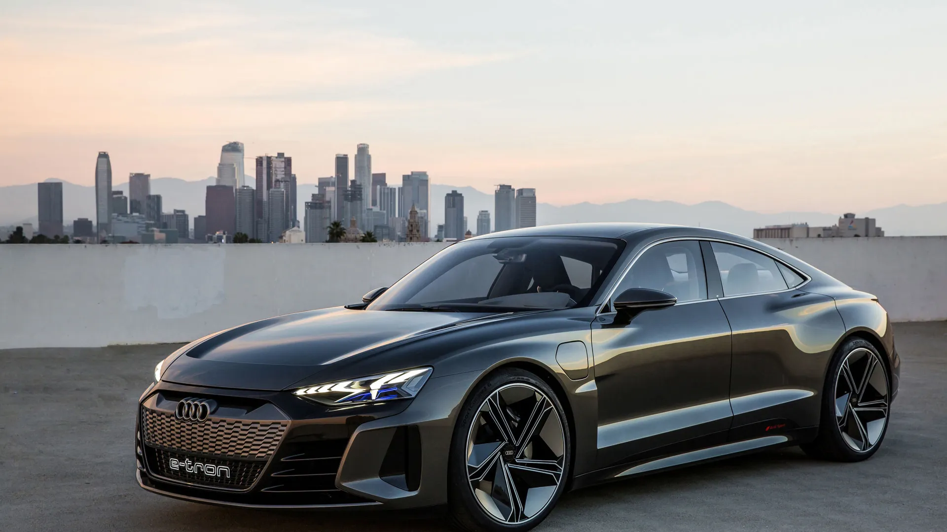 Modified Toyota Sienna Custom Features for a First-Class Ride