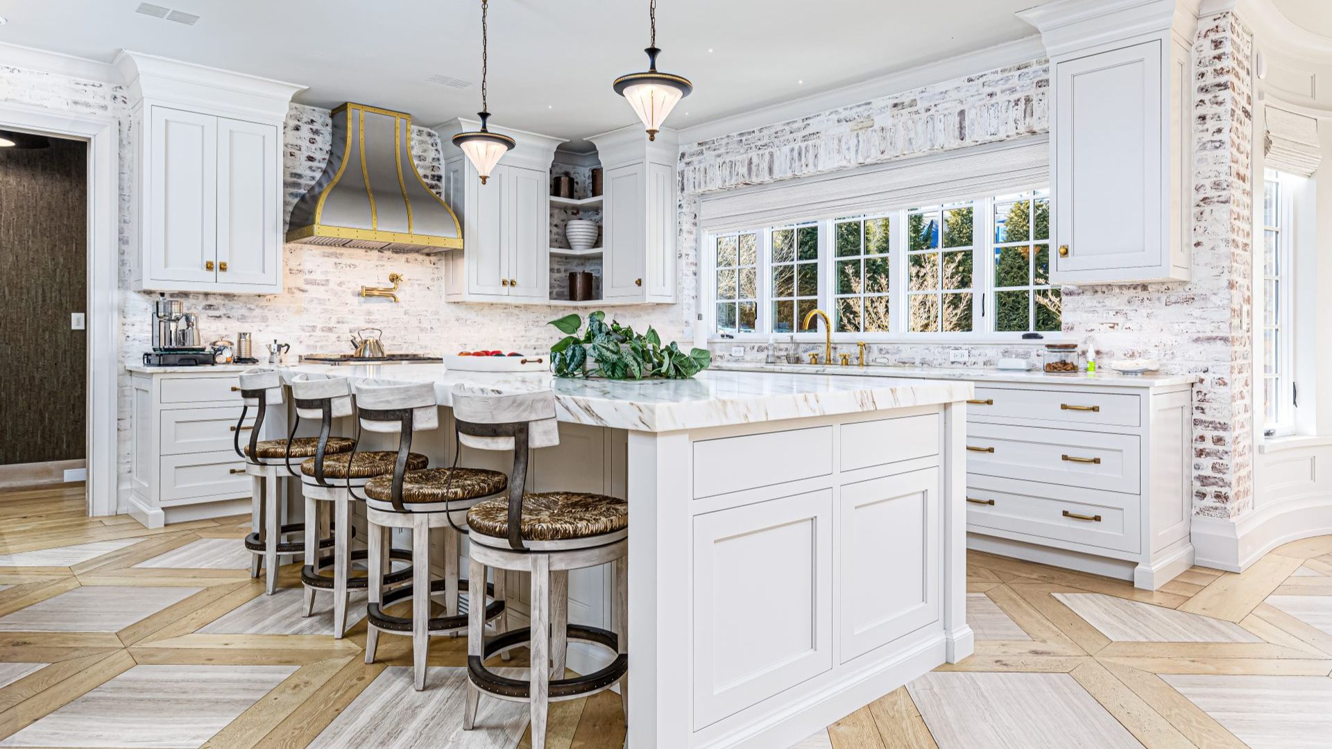 High-Quality Cabinetry Crafted for Your Custom Home