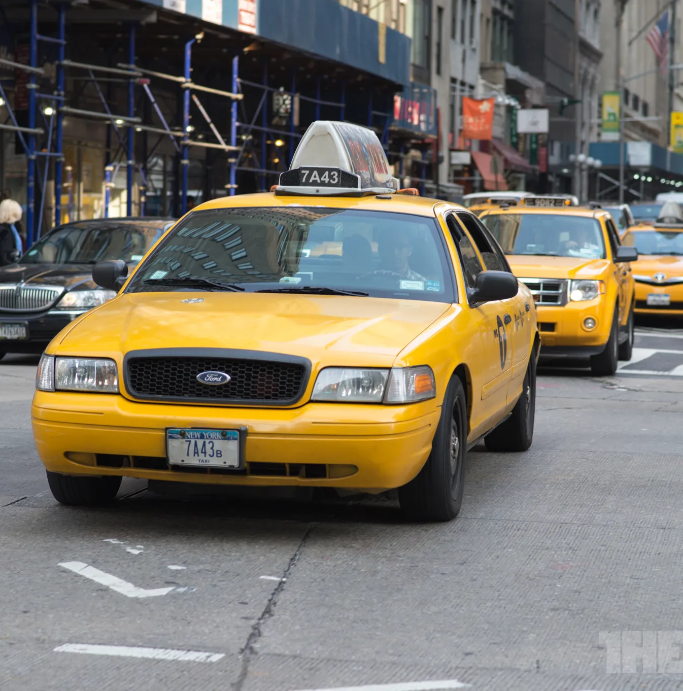 Affordable Taxi for Local & Airport Travel in Weybridge